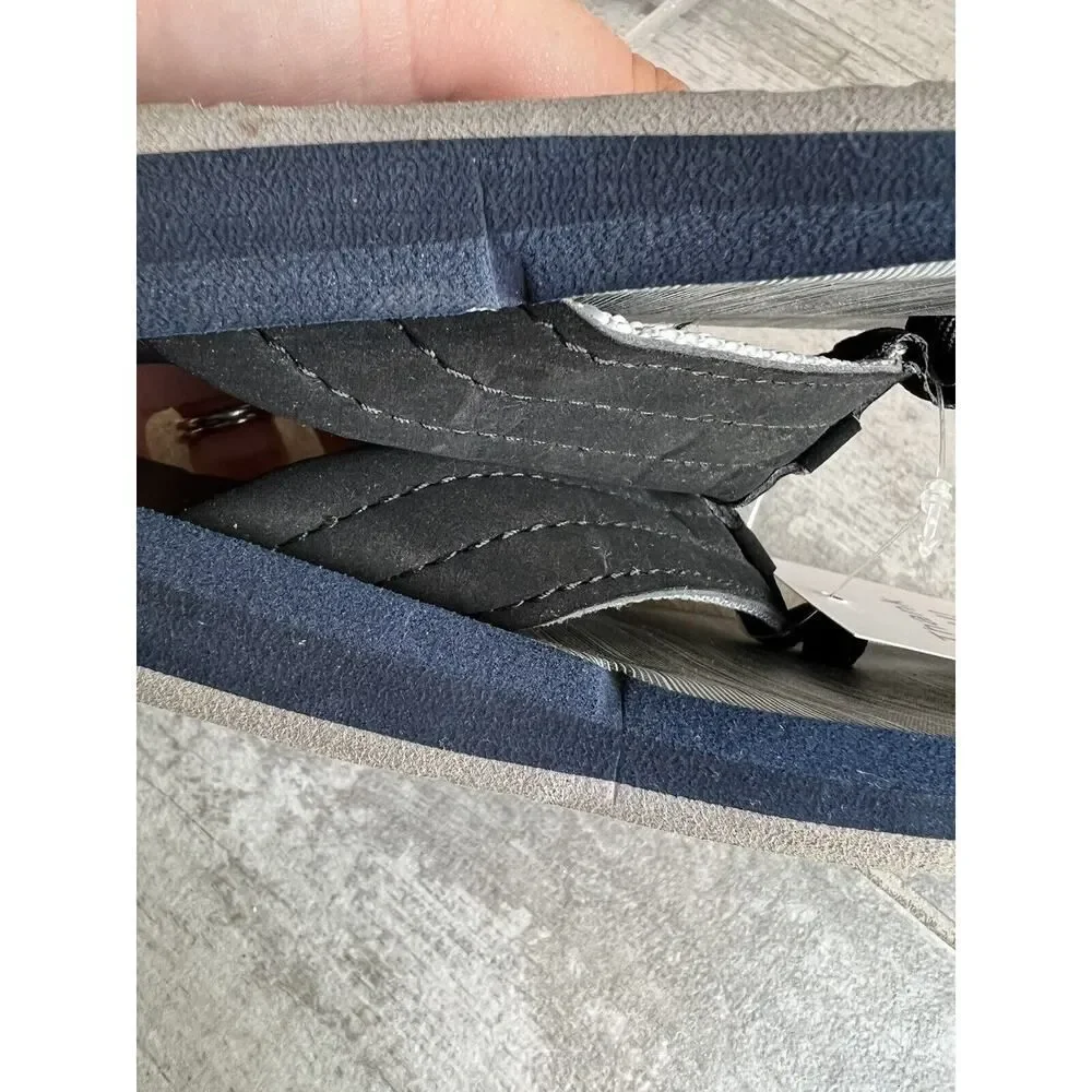 Quiksilver Flip Flops Black Big Kids Boys Youth Sandals Beach Suede Sz 1 Casual